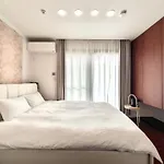 Zut Shinjuku House