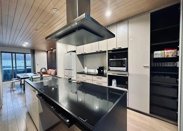 Zut Shinjuku House
